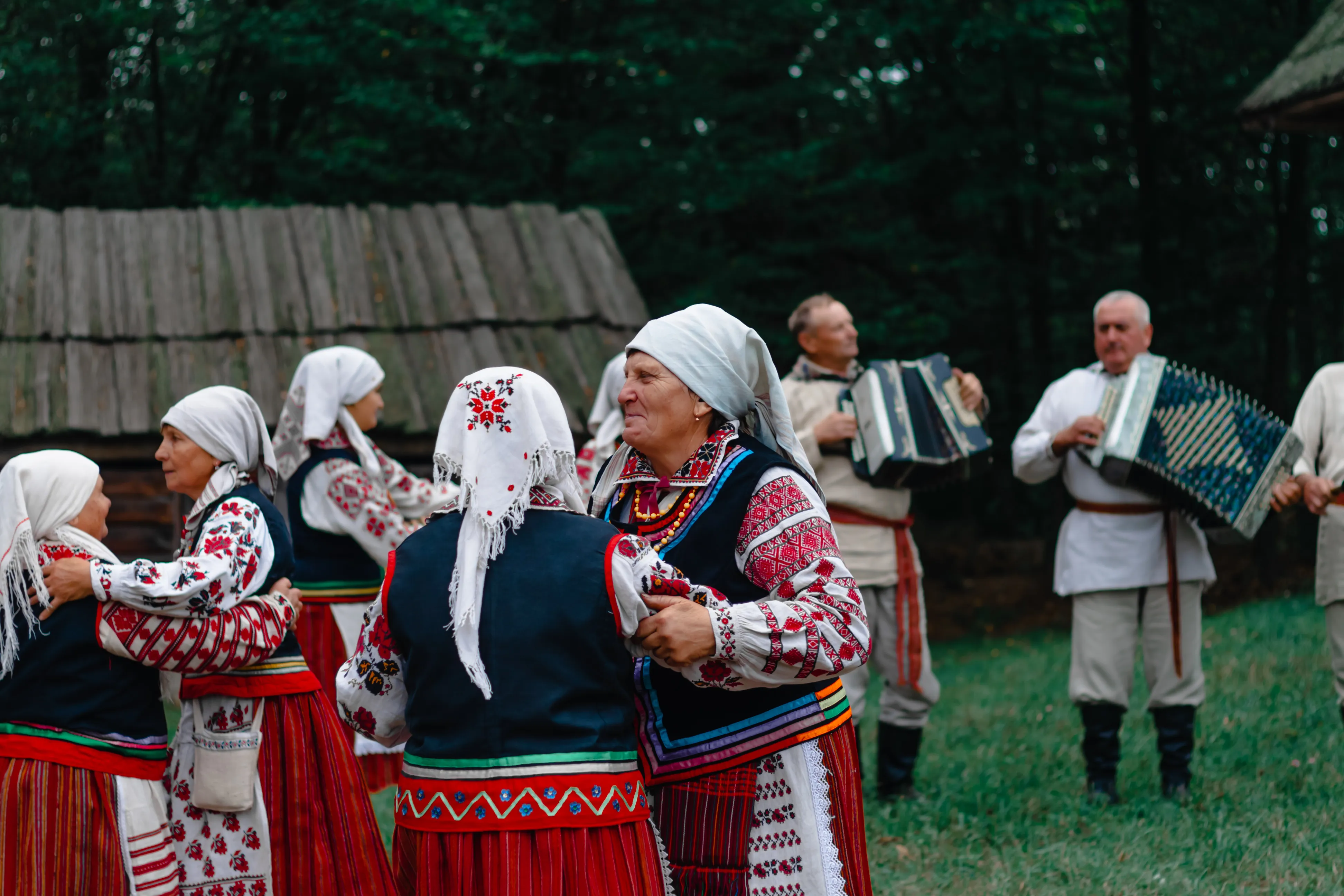 Люб'язно надав газеті Дейком